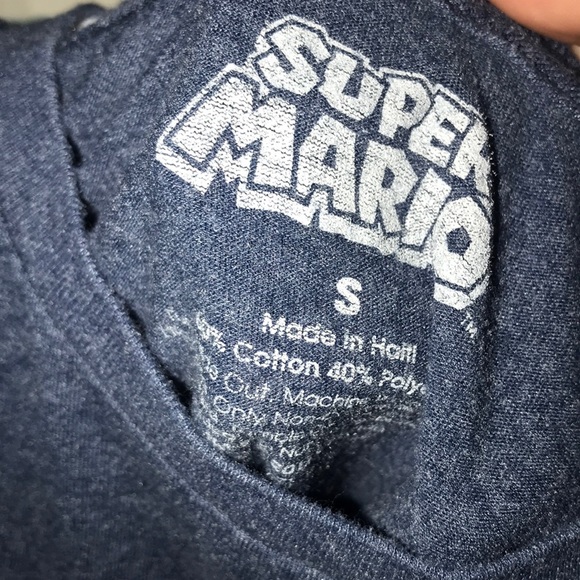 Super Mario Graphic Tee - Picture 3 of 4